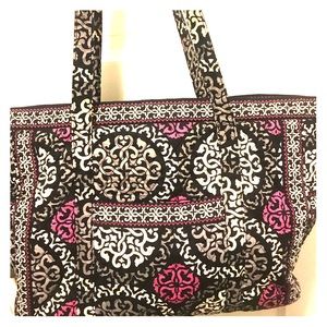 Get Carried Away Vera Bradley, Canterberry Magenta